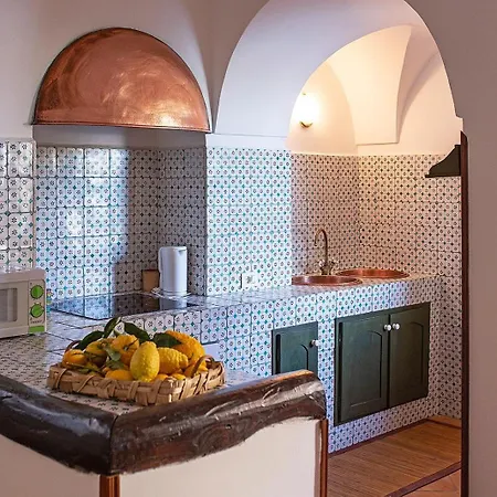بيت للعطل Borgo Di Conca كونكا دي ماريني