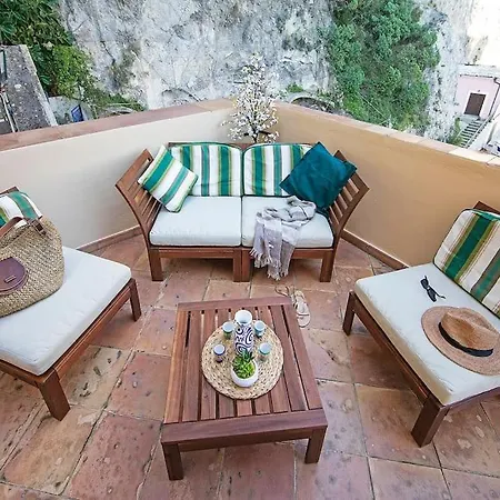 Borgo Di Conca * Conca dei Marini