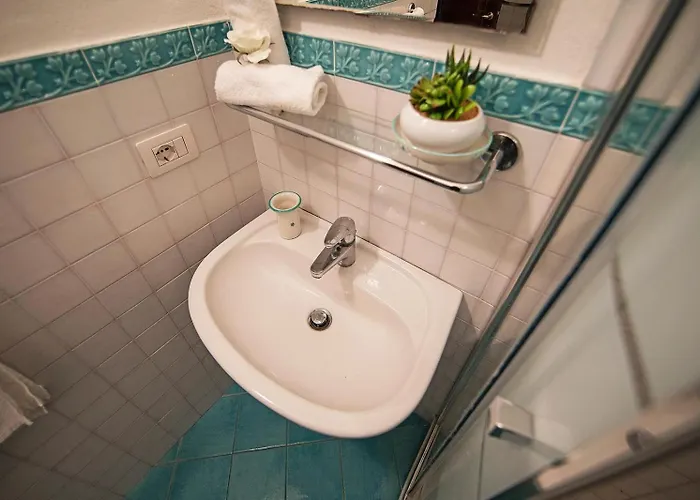 Borgo Di Conca * Conca dei Marini